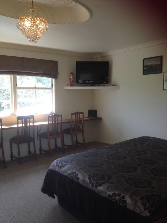Woodlyn Park Motel Waitomo Caves Ngoại thất bức ảnh